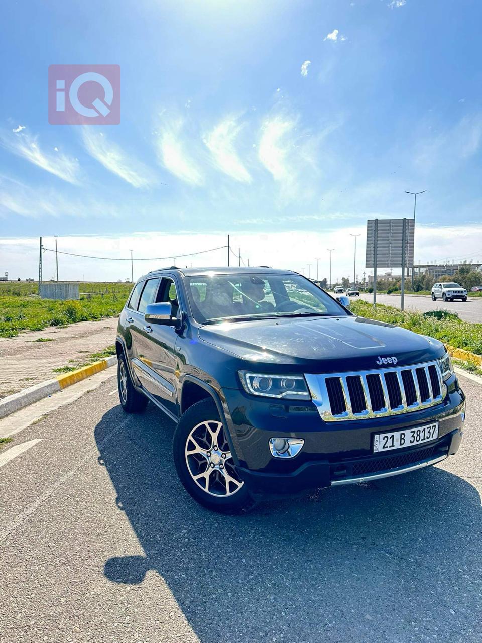 جیپ گراند شیرۆکی